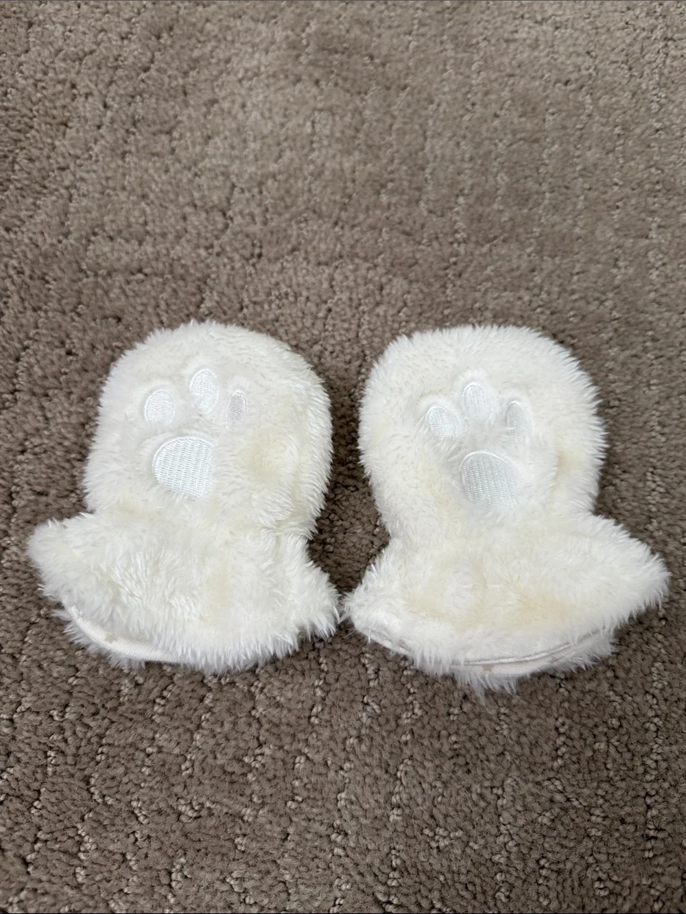 Magnetic Me Cream Plush Paw Baby Mittens